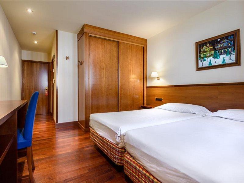 Snoe Hotel Candanchú Екстериор снимка