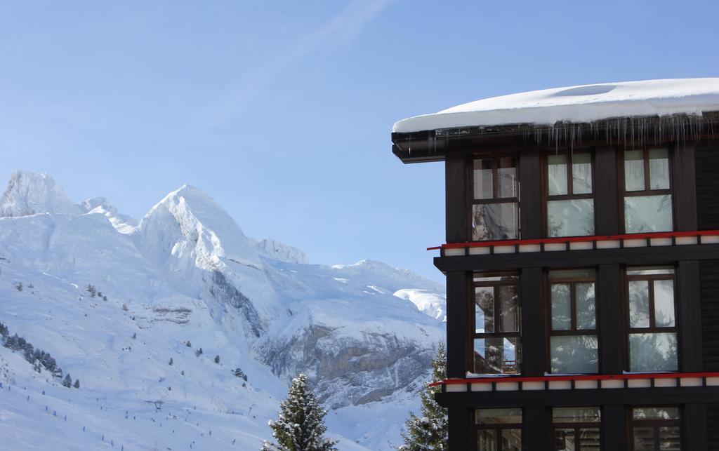 Snoe Hotel Candanchú Екстериор снимка