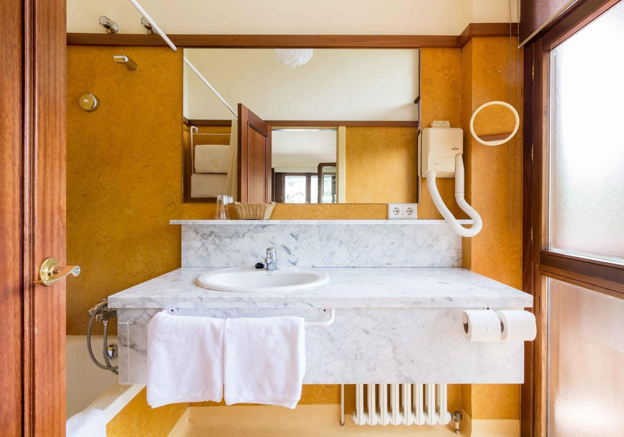Snoe Hotel Candanchú Стая снимка