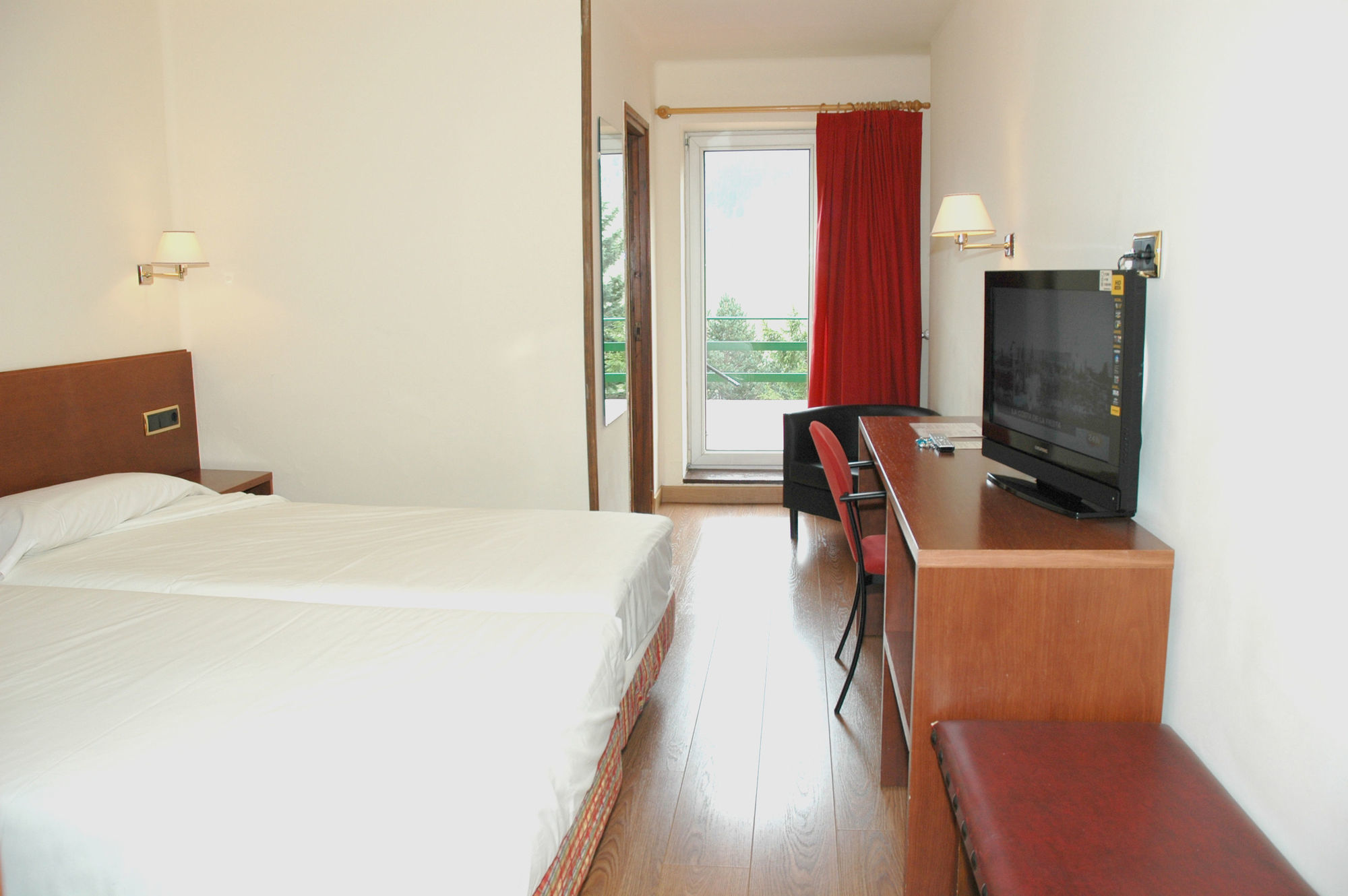 Snoe Hotel Candanchú Екстериор снимка